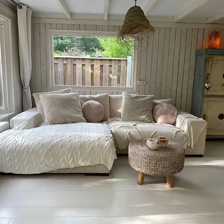 Romantisch Boshuisje Met Jacuzzi Chalet