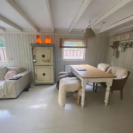 Romantisch Boshuisje Met Jacuzzi Chalet
