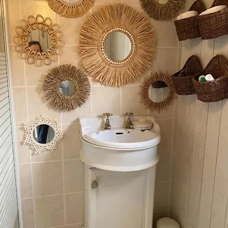 Romantisch Boshuisje Met Jacuzzi Chalet *