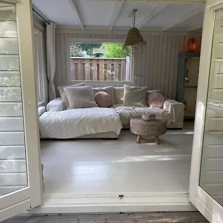 Romantisch Boshuisje Met Jacuzzi Putten
